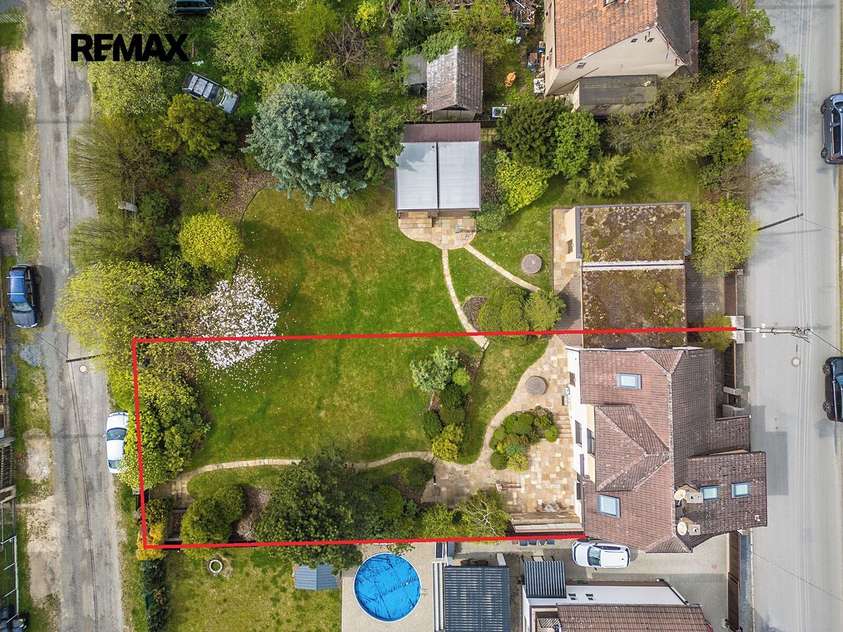 Prodej rodinného domu 189 m², pozemek 652 m² – fotografie 2
