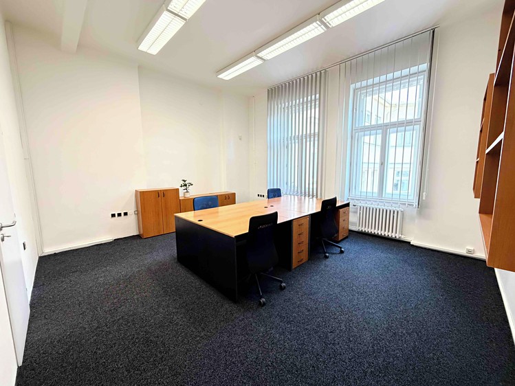Комерційне приміщення в оренду, 164 м² (13 з 17)