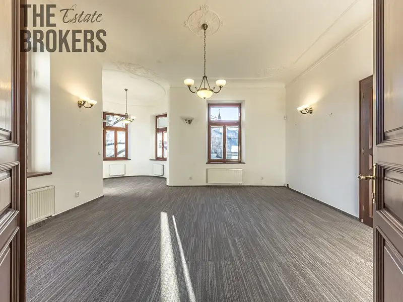 Pronájem kanceláře 230 m², Liberec – náhled fotky 2