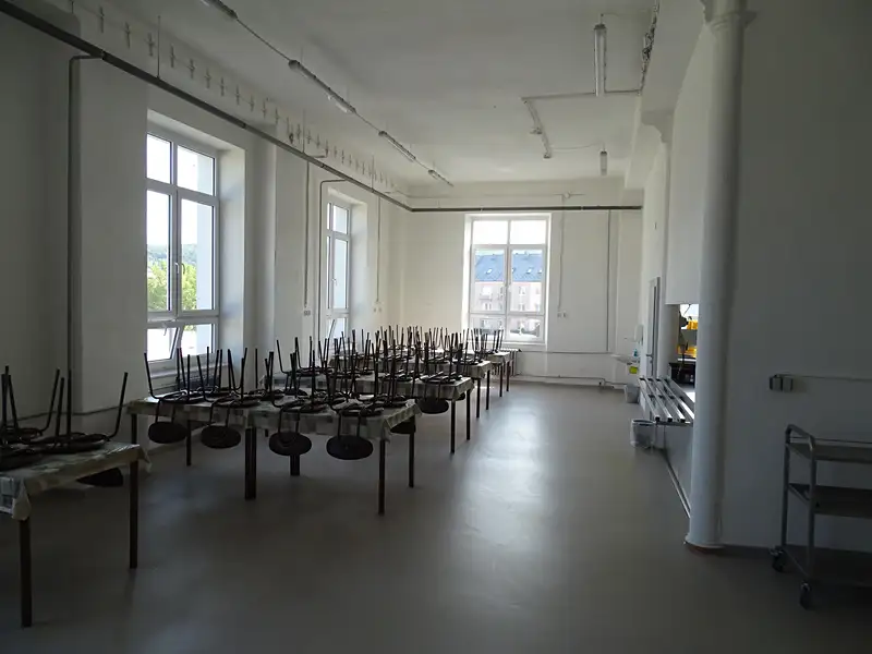 Pronájem obchodního prostoru 122 m², Šternberk – náhled fotky 3
