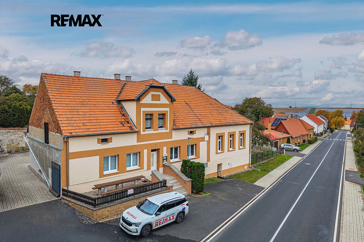 Prodej kanceláře 670 m² – fotografie 2