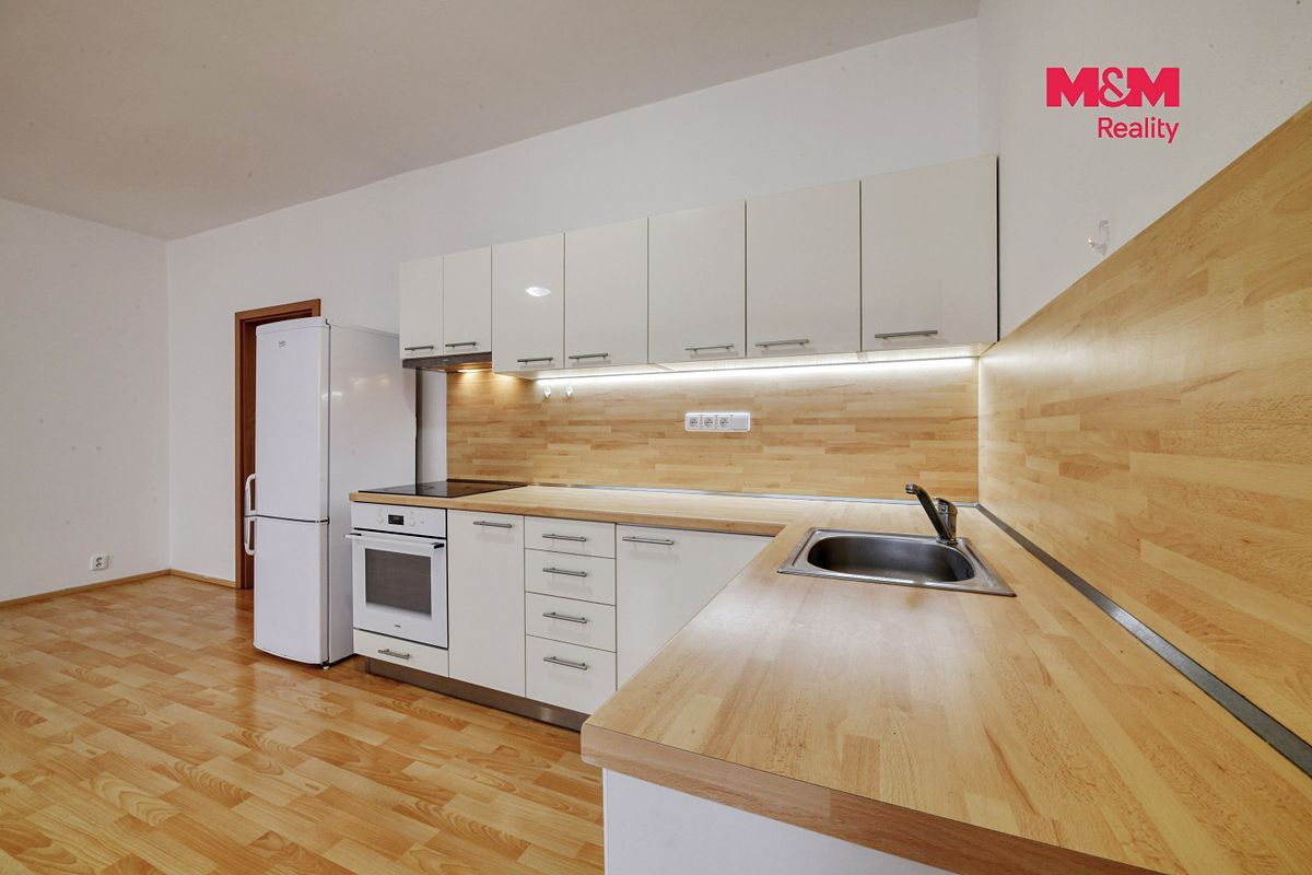 Pronájem bytu 2+kk 69 m² – fotografie 4