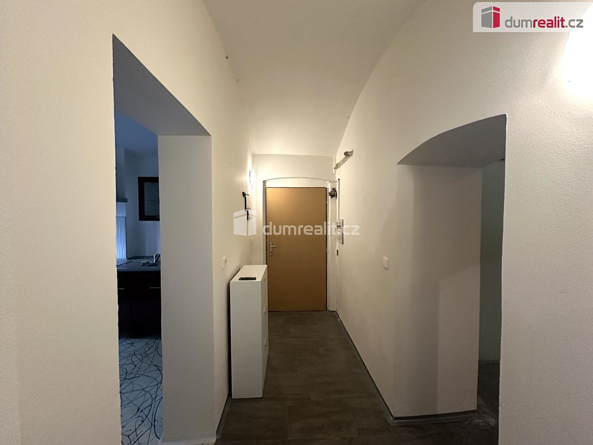 Pronájem bytu 3+1 128 m² – fotografie 4