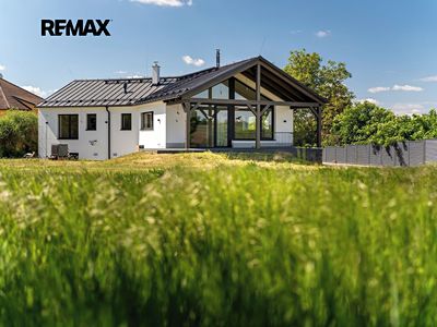 Prodej rodinného domu 167 m², pozemek 830 m²