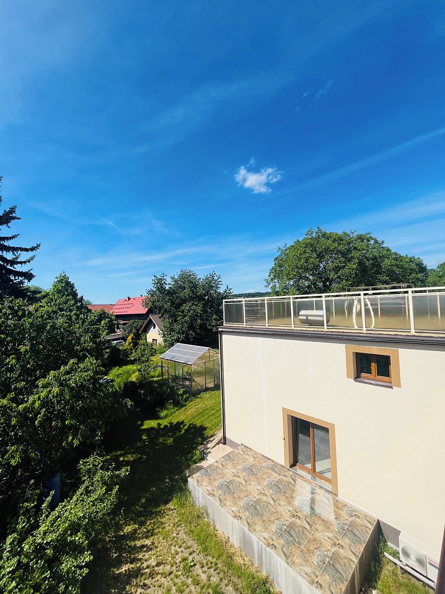 Prodej rodinného domu 382 m², pozemek 1909 m² – fotografie 3
