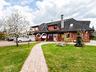 Prodej vícegeneračního domu 484 m², pozemek 5684 m²