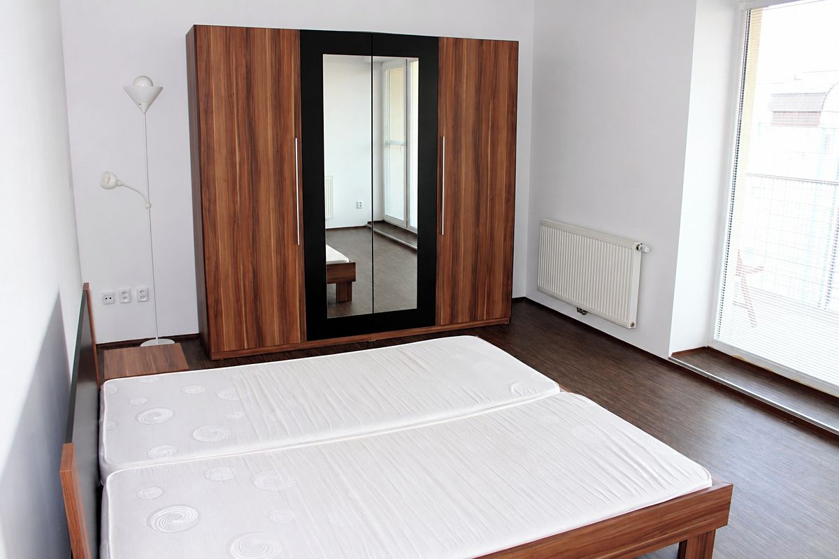 Pronájem bytu 2+kk 102 m² – fotografie 4