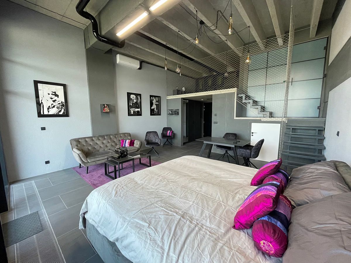 Pronájem bytu 2+kk 64 m² – fotografie 3
