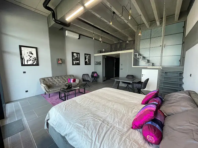 Pronájem bytu 2+kk 64 m², Praha – náhled fotky 3