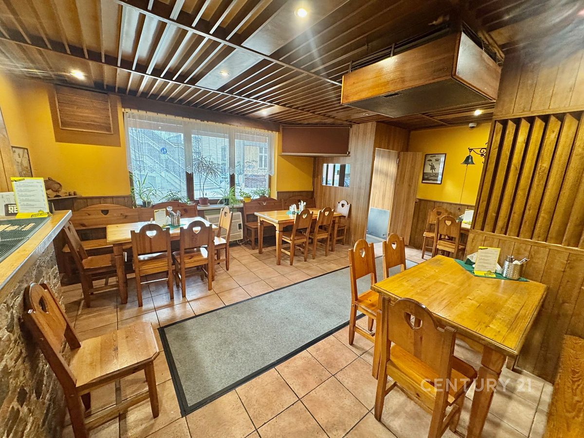 Prodej rodinného domu 170 m², pozemek 1 m² – fotografie 5
