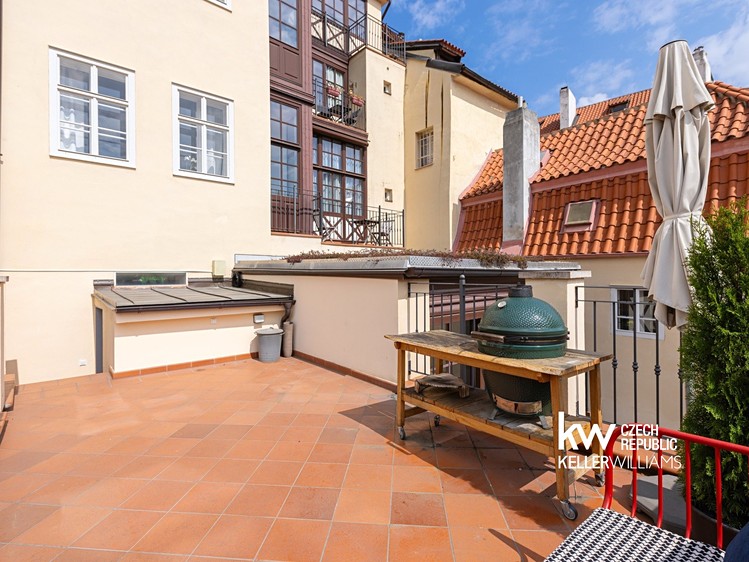Prodej komerčního prostoru, 204 m² (6 z 38)