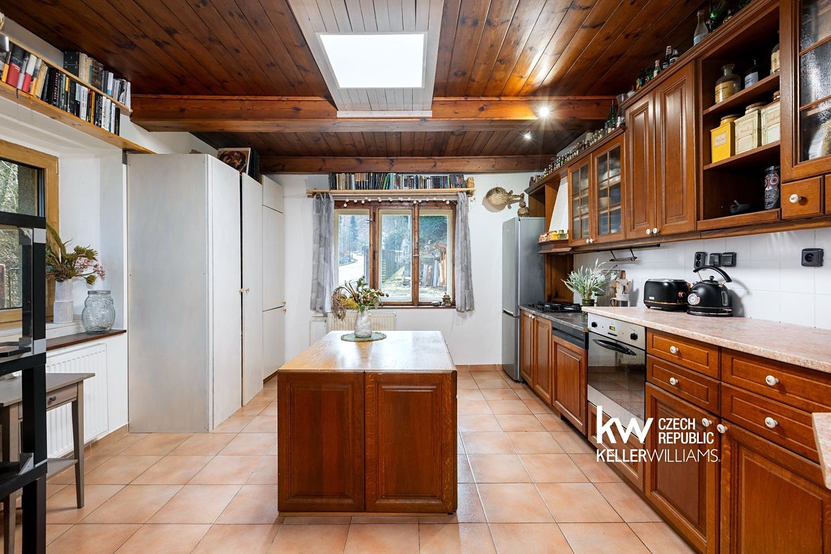 Prodej rodinného domu 50 m², pozemek 2261 m² – fotografie 3