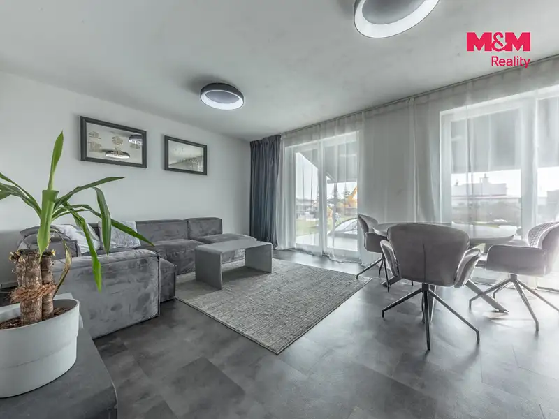 Prodej rodinného domu 99 m², pozemek 277 m², Milovice – náhled fotky 3