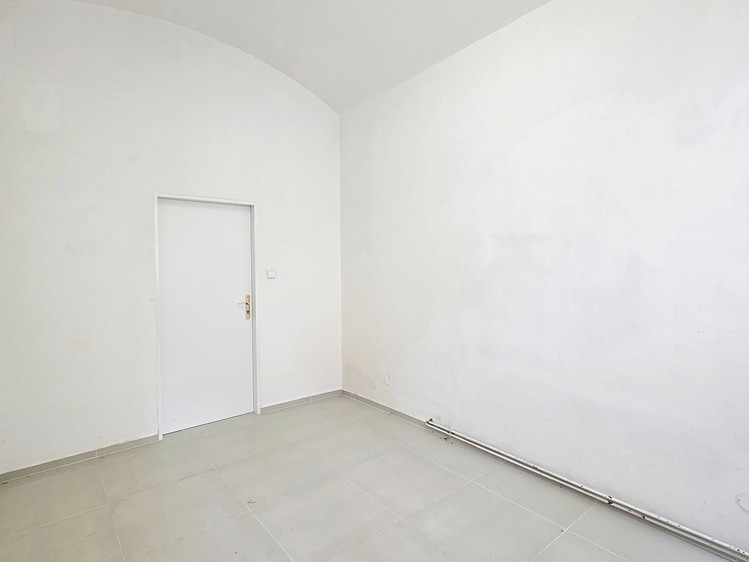 Комерційне приміщення в оренду, 167 м² (13 з 20)