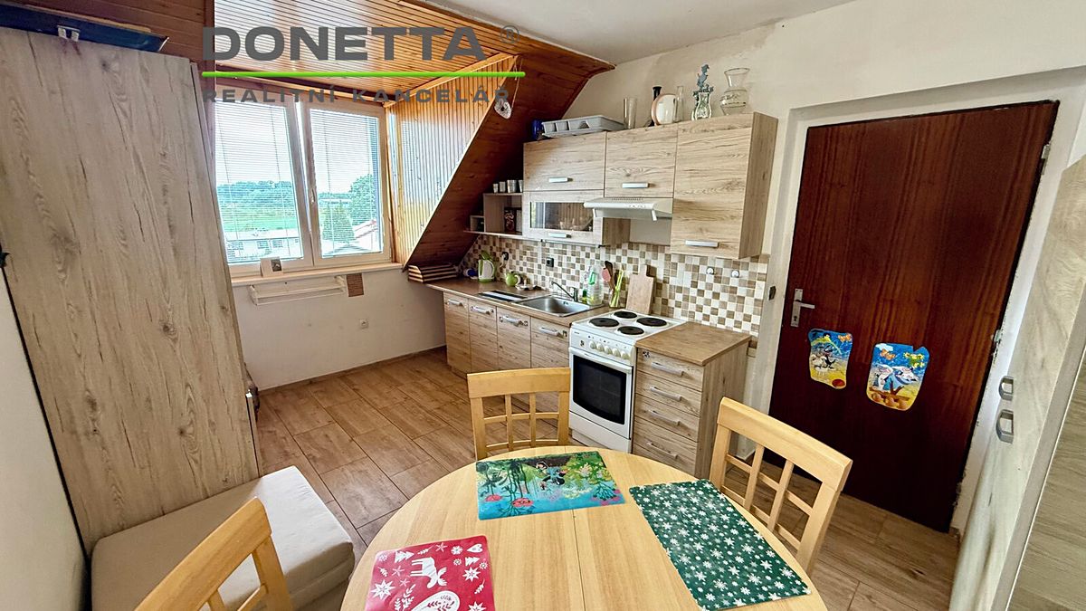 Pronájem bytu 2+1 82 m² – fotografie 4
