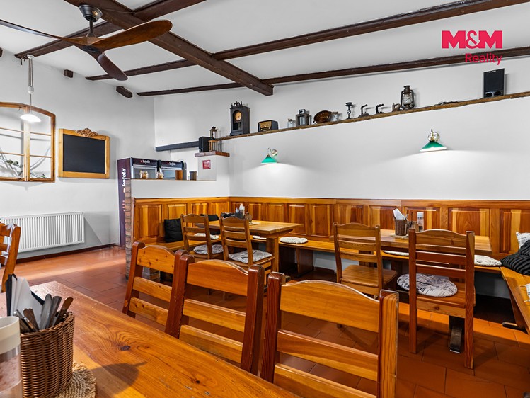 Prodej komerčního prostoru, 600 m² (19 z 30)
