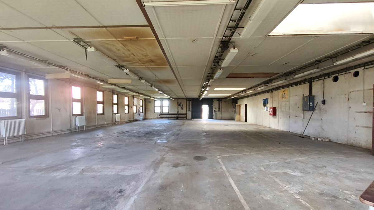 Pronájem skladového prostoru 401 m²