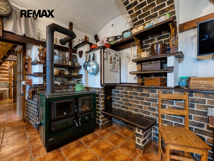 Комерційне приміщення на продаж, 200 м² (25 з 27)