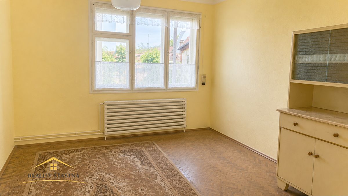 Prodej rodinného domu 160 m², pozemek 1258 m² – fotografie 3