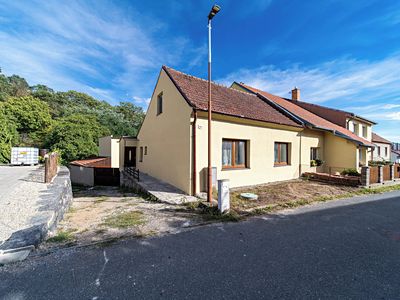 Prodej rodinného domu 221 m², pozemek 278 m²