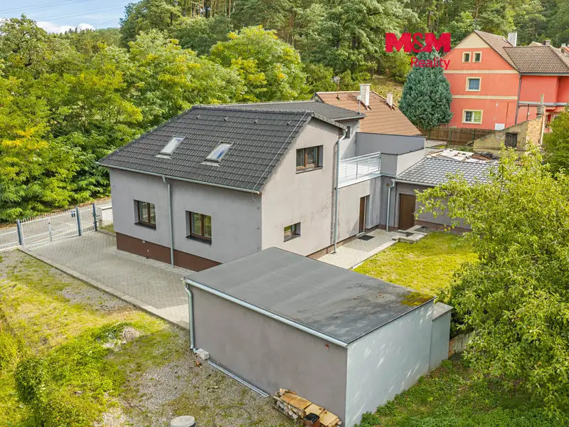 Prodej kanceláře 174 m², Slaný – náhled fotky 1