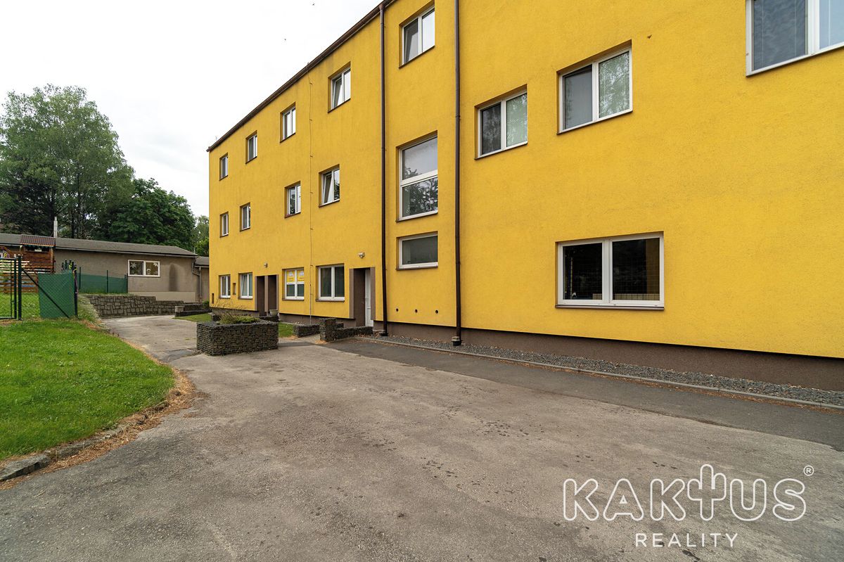 Pronájem obchodního prostoru 37 m² – fotografie 5