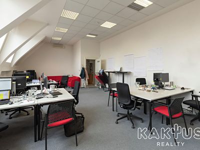 Pronájem kanceláře 66 m²