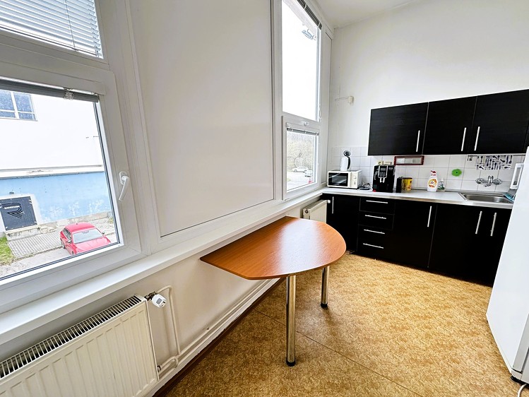 Комерційне приміщення в оренду, 272 м² (10 з 23)