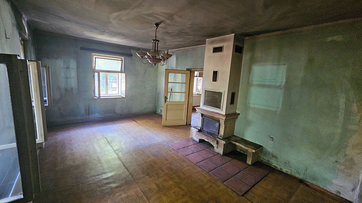 Prodej rodinného domu 260 m², pozemek 1255 m² – fotografie 3
