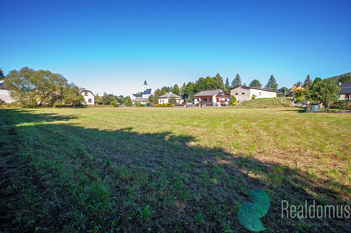 Prodej stavebního pozemku 1193 m²