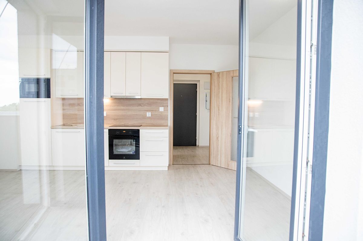 Pronájem bytu 1+kk 34 m² – fotografie 3
