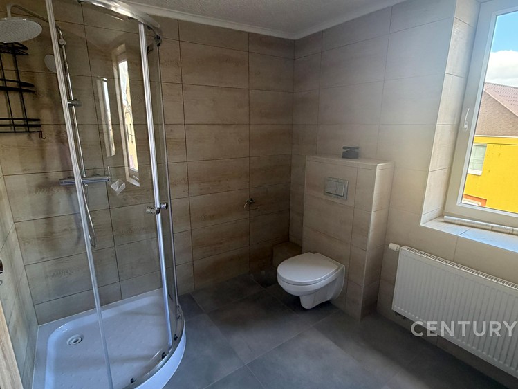 Pronájem bytu 3+kk, 64 m² (3 z 11)