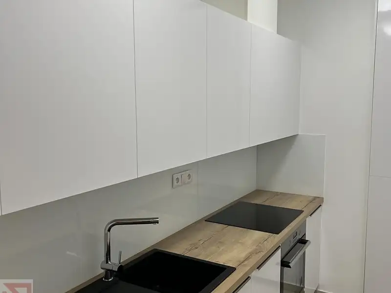 Pronájem bytu 1+1 36 m², Praha – náhled fotky 1