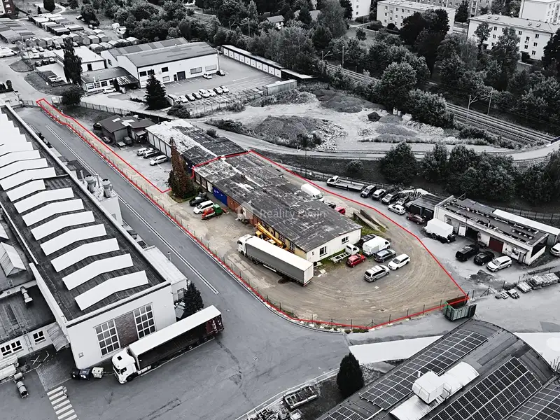 Prodej výrobní haly, prostoru 580 m², Vsetín – náhled fotky 2