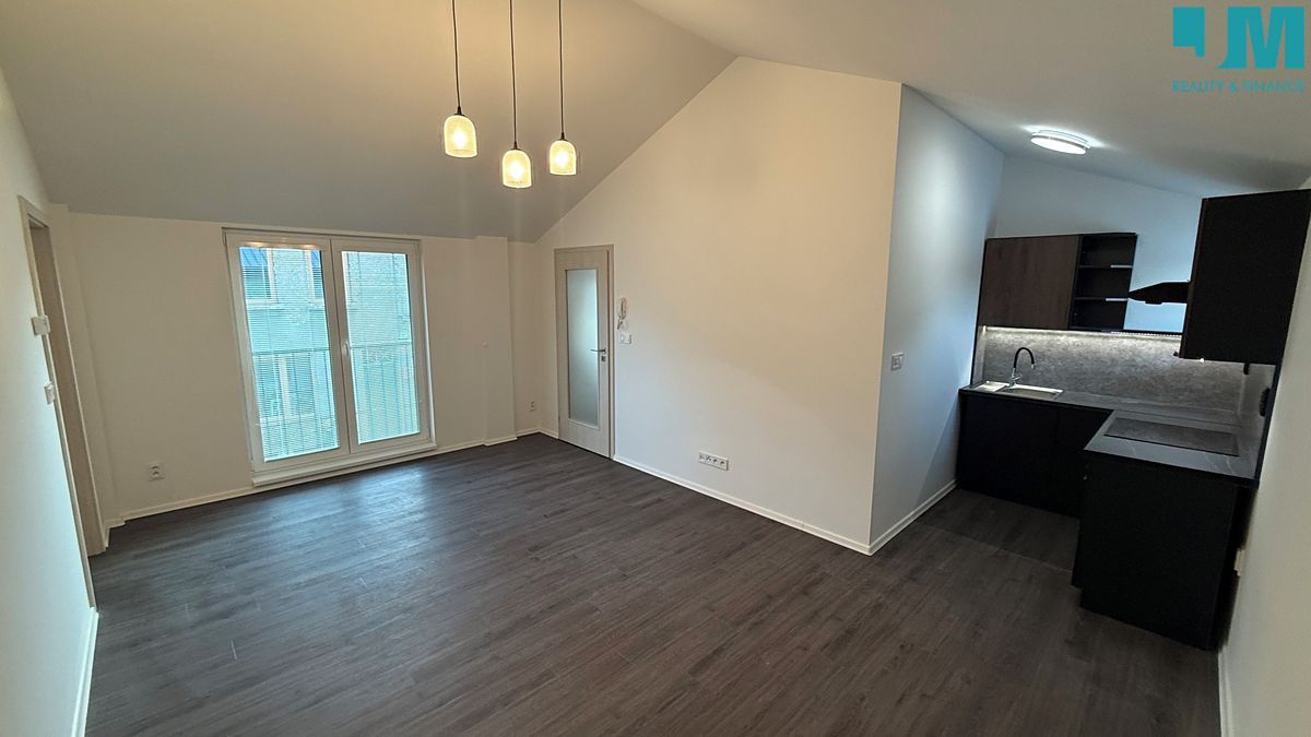 Pronájem bytu 2+kk 46 m² – fotografie 4