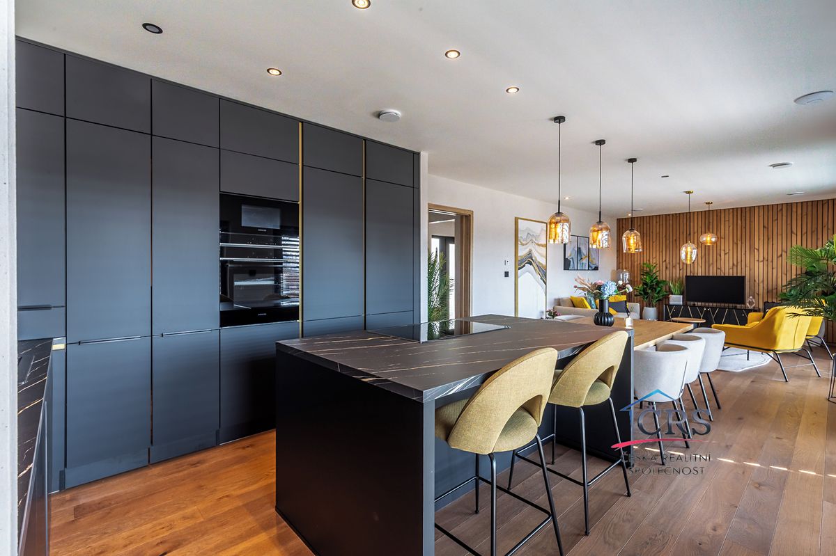 Prodej rodinného domu 151 m², pozemek 775 m² – fotografie 4
