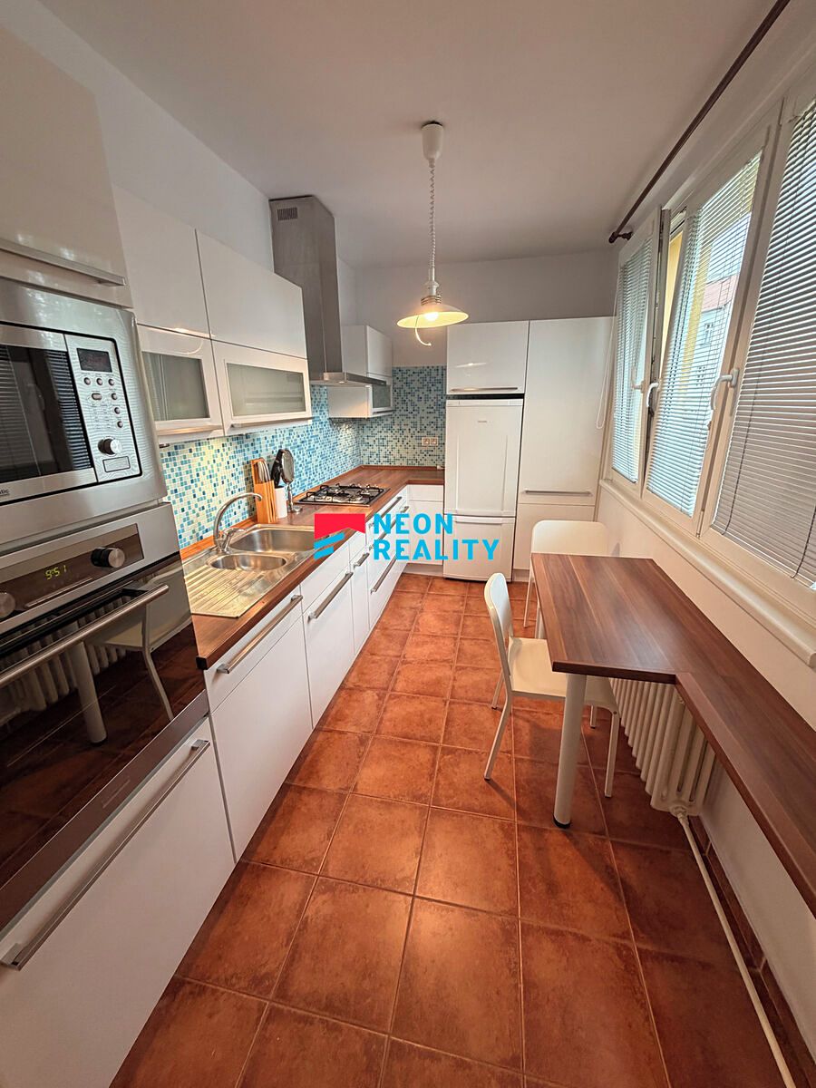 Pronájem bytu 3+1 77 m²