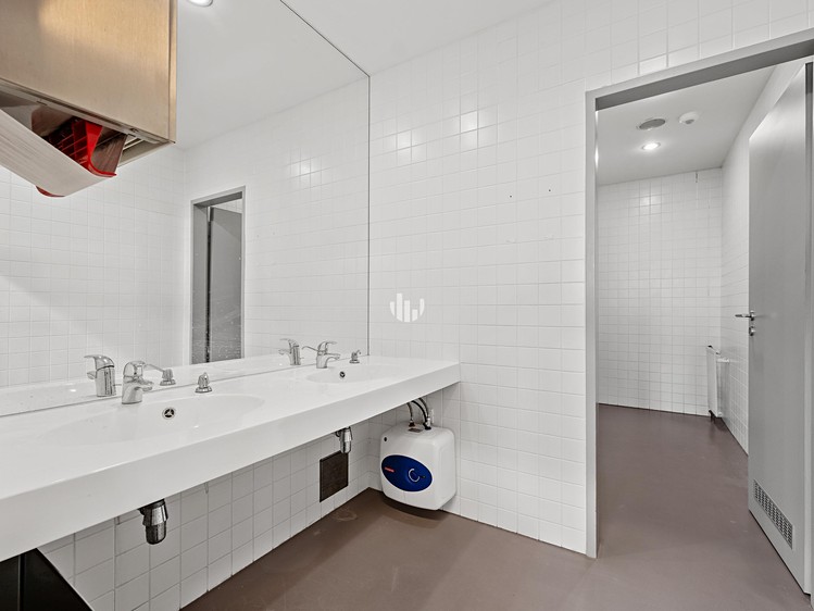 Комерційне приміщення в оренду, 1 150 м² (9 з 10)
