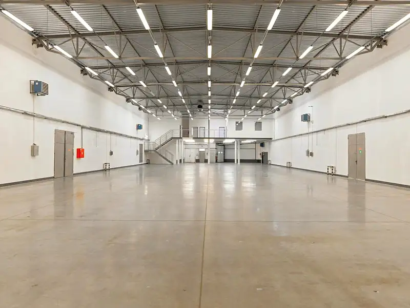 Pronájem skladového prostoru 1395 m², Praha – náhled fotky 2