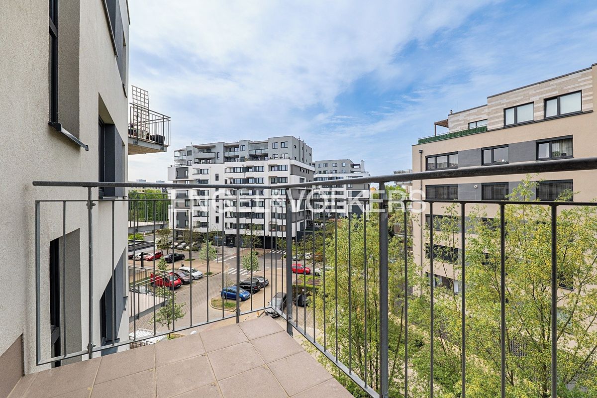 Prodej bytu 1+kk 30 m² – fotografie 2