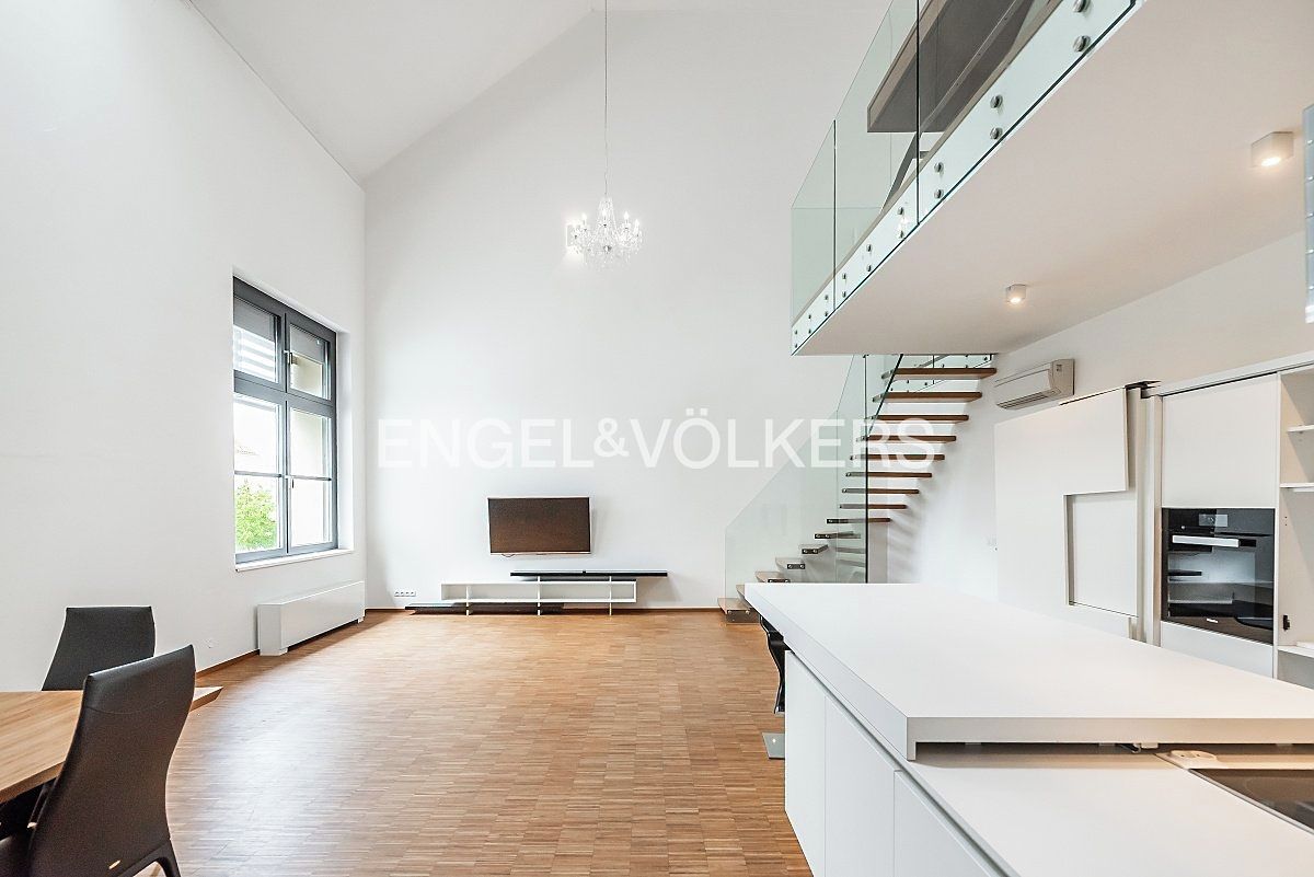 Pronájem bytu 3+kk 170 m²