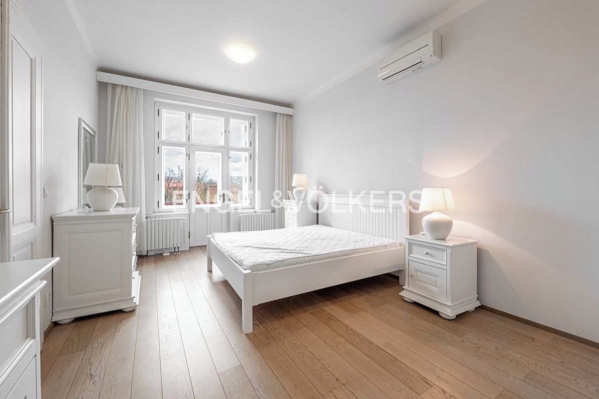 Pronájem bytu 4+kk 115 m² – fotografie 5