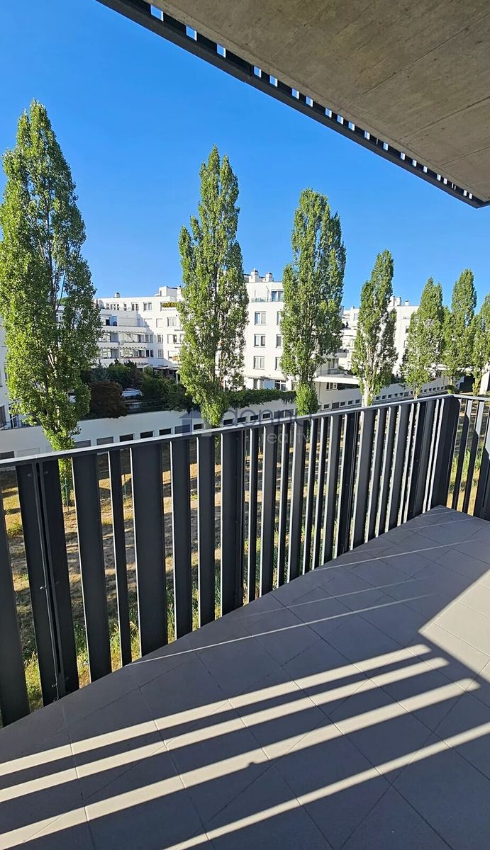 Pronájem bytu 2+kk 56 m² – fotografie 3