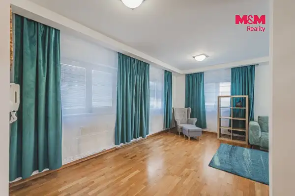 Prodej rodinného domu 150 m², pozemek 180 m², Hradec Králové – náhled fotky 3