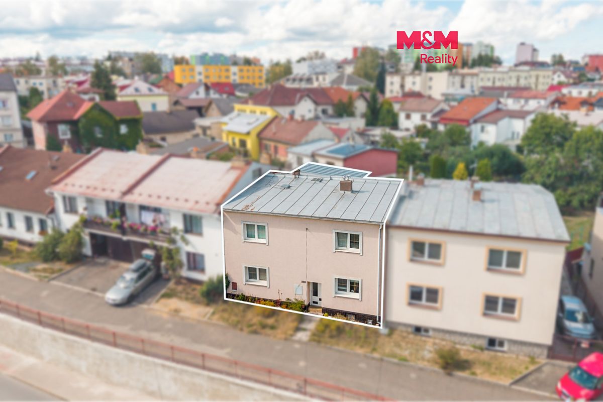Prodej rodinného domu 200 m², pozemek 570 m²