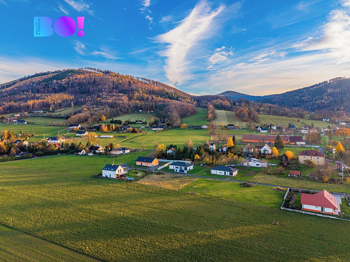 Prodej stavebního pozemku 980 m² – fotografie 3