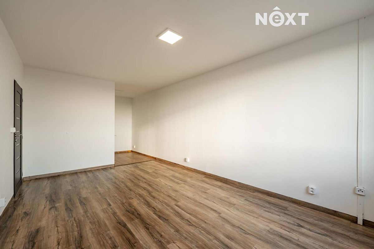 Pronájem bytu 2+kk 45 m² – fotografie 3
