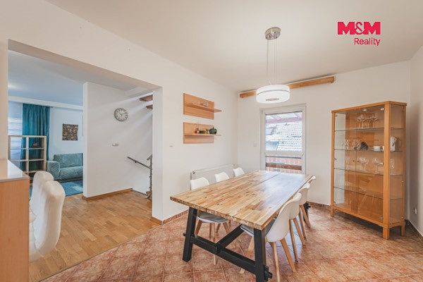 Prodej rodinného domu 150 m², pozemek 180 m² – fotografie 5