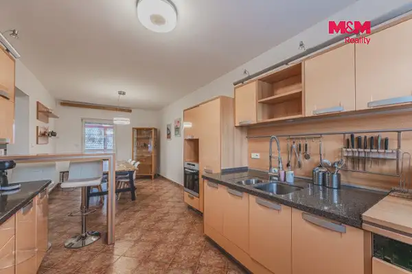 Prodej rodinného domu 150 m², pozemek 180 m², Hradec Králové – náhled fotky 2