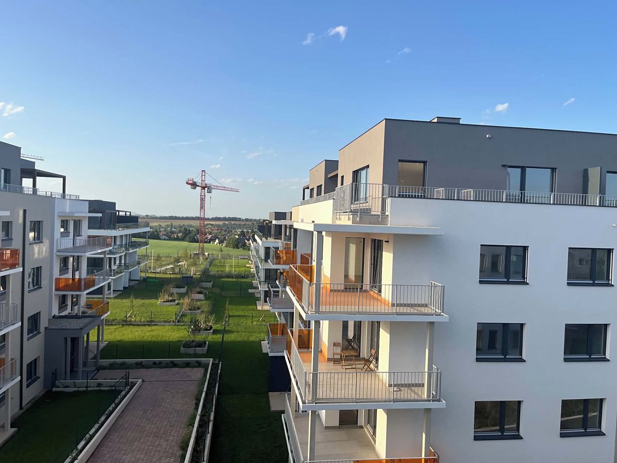 Pronájem bytu 3+kk 87 m²